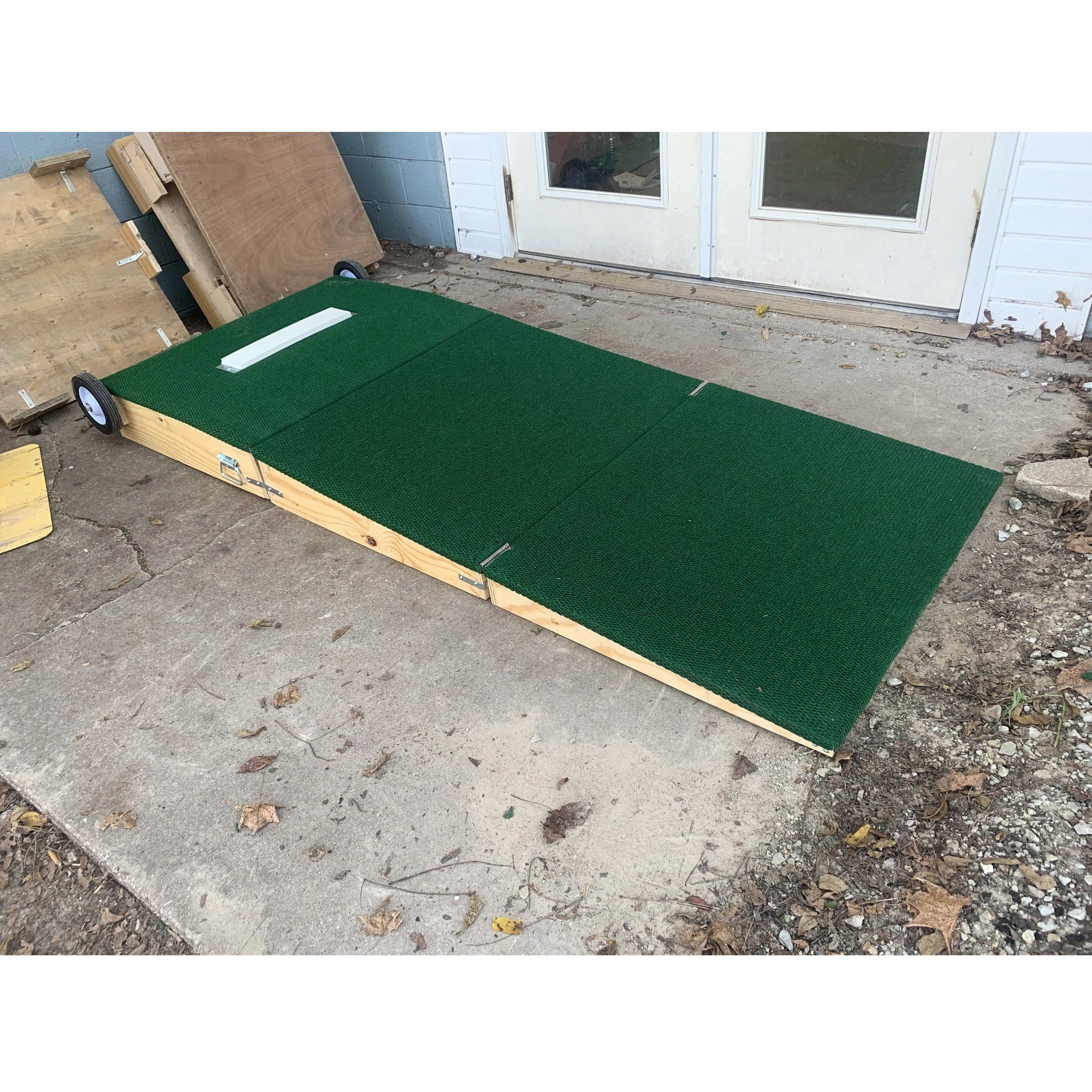 8" Extra Wide Portable Pitching Mound