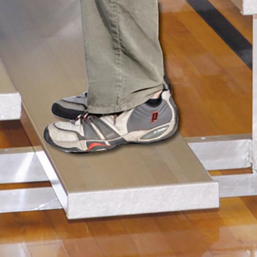 JayPro 7½ Tip & Roll Standard Bleacher (3 Row) Detail